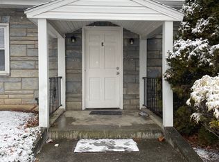 316 Limekiln Rd APT E, New Cumberland, PA 17070