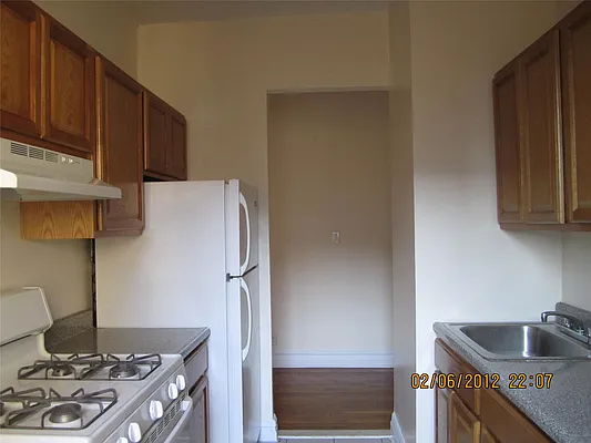 Sold by Douglas Elliman | media 8