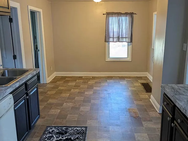 2232 Hoyle Ave NW — Photo 8