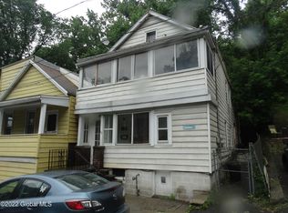 57 Elm St, Troy, NY 12180