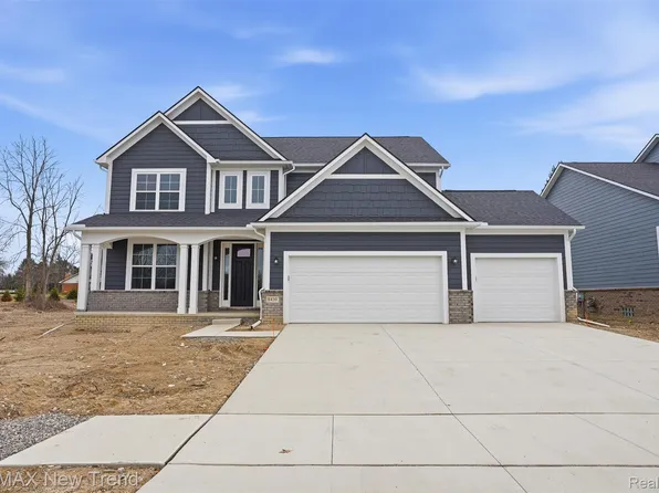 8430 Joseph St, Commerce Township, MI 48382
