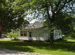 526 Liberty St, Lawton, MI 49065