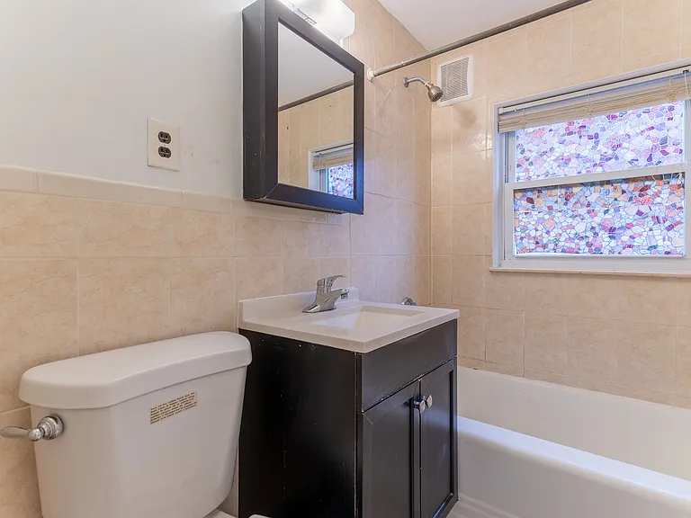 46 Aldrich Rd #A — Photo 23