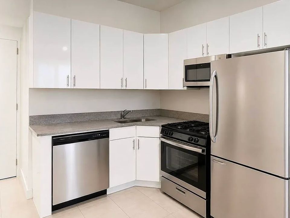 1st image of 928 2nd Ave APT 12