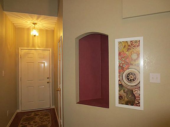 3rd image of 589 Norwood Dr