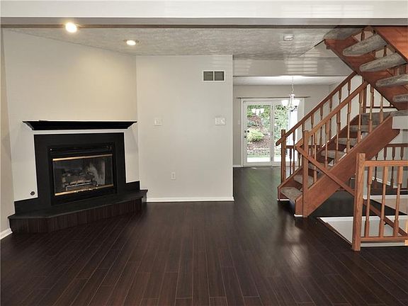 2nd image of 2630 Birchwood Ln