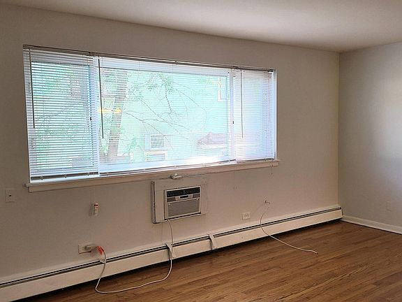 2nd image of 1420 W Estes Ave #C