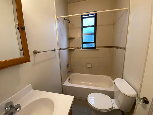 Rented by Nest Seekers International | media 10