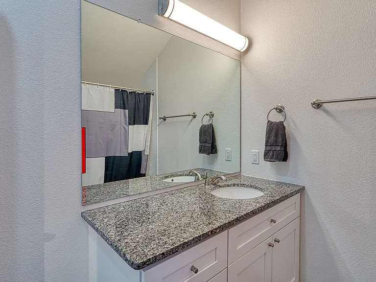 2180 W Alameda St #24 — Photo 26