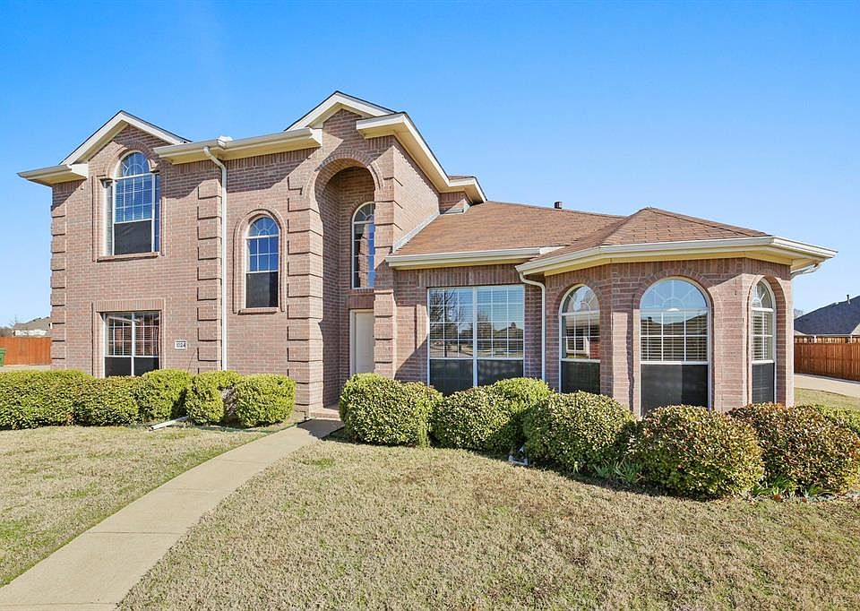 1st image of 1024 Chesterfield Dr