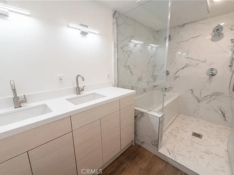 1245 N New Hampshire Ave #8 — Photo 4