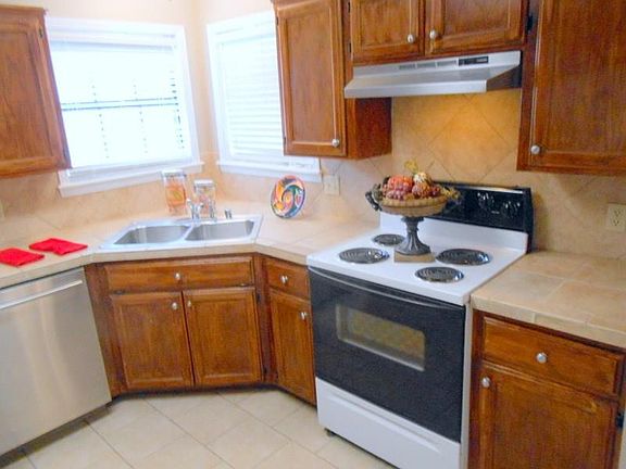 3rd image of 308 Mitzi Ln