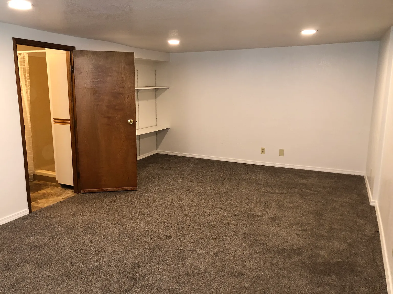 1 bed, 850 sqft, $1,050 — Photo 4