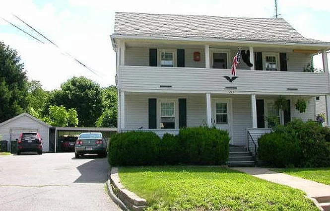 2 bed, $2,400 — Photo 1