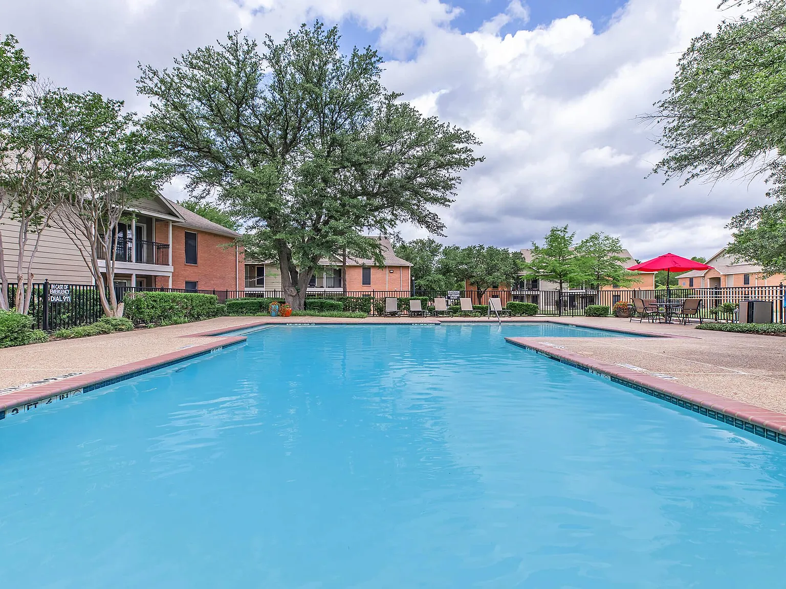 Garden Gates Apartments Plano — Photo 3
