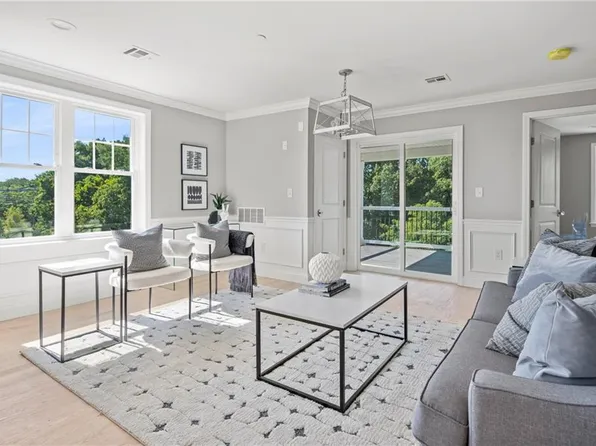 9 Joseph N Zenga Jr Blvd #201, East Greenwich, RI 02818