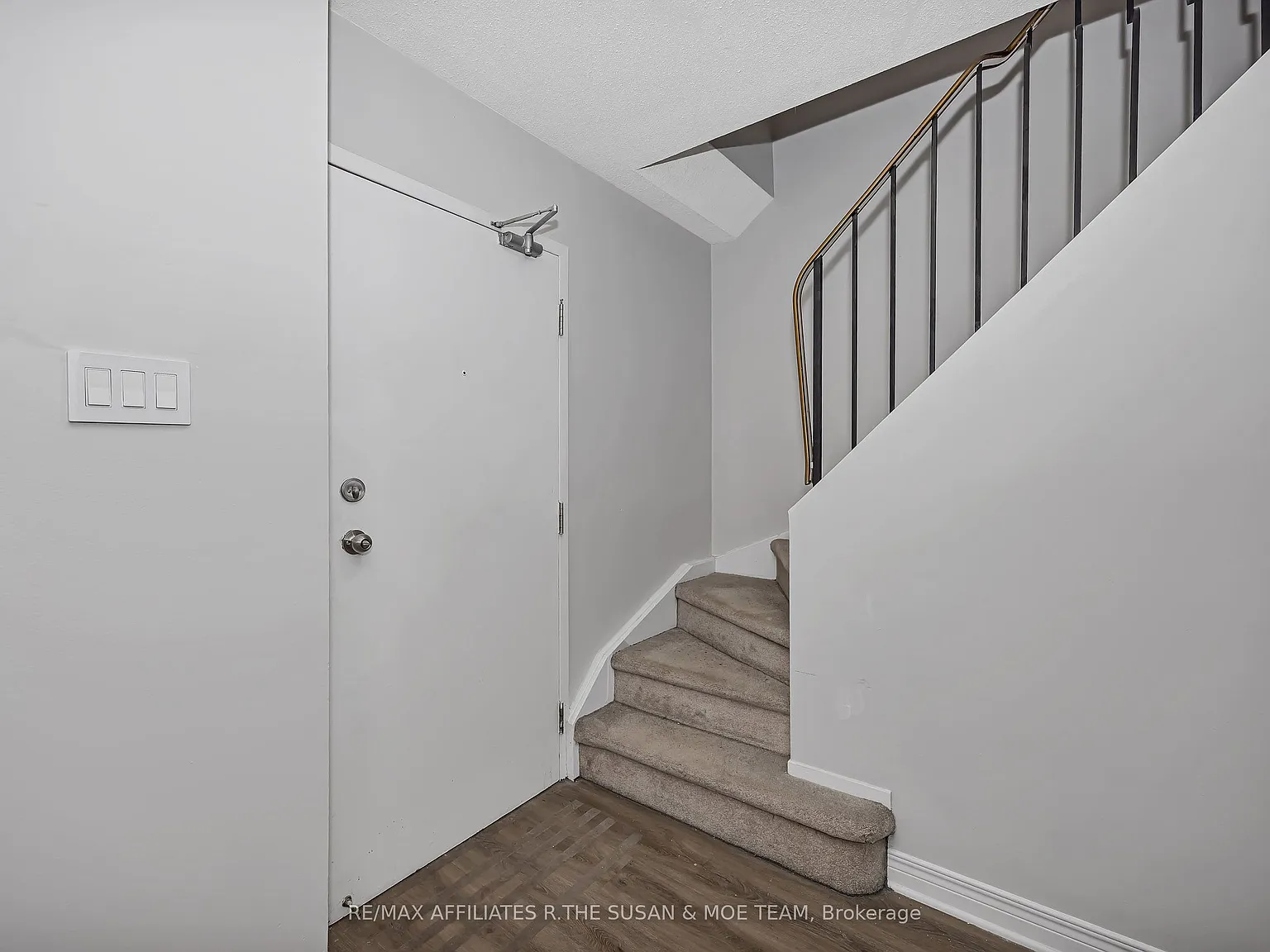 2 bed, $2,300 — Photo 4