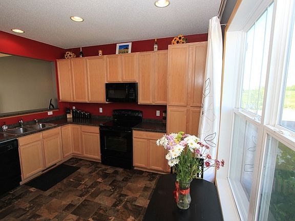 3rd image of 3809 Bakken Blvd NE