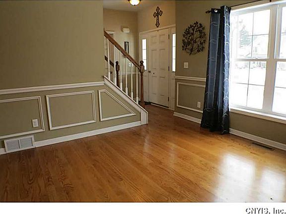 5th image of 8484 Wayfarer Dr