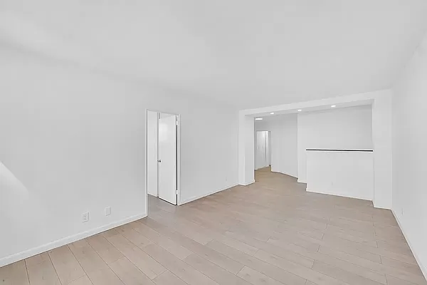 Sold by Compass | media 2