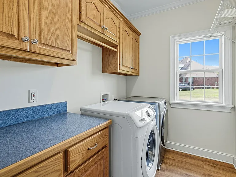 100 Carrington Cir — Photo 22