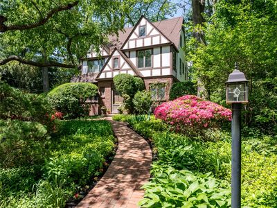37 Longview Road, Port Washington, NY, 11050
