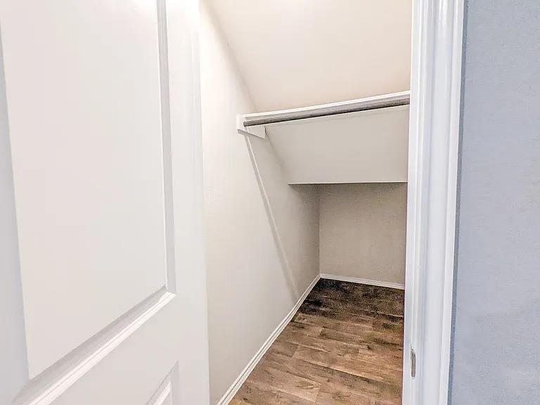 14541 Montclair Way — Photo 30