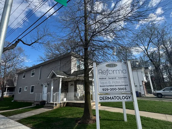 1023 Forest Hill Road image 1 of 12