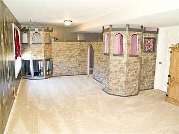 2nd image of 611 Hidden Valley Dr