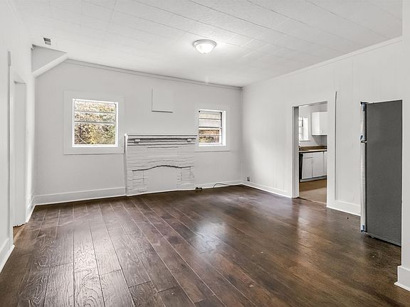 4th image of 5036 Godfrey Rd