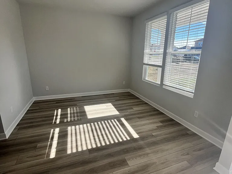 4548 Hoboken Way — Photo 3