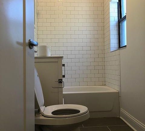 5th image of 2641 N Spaulding Ave APT 2S