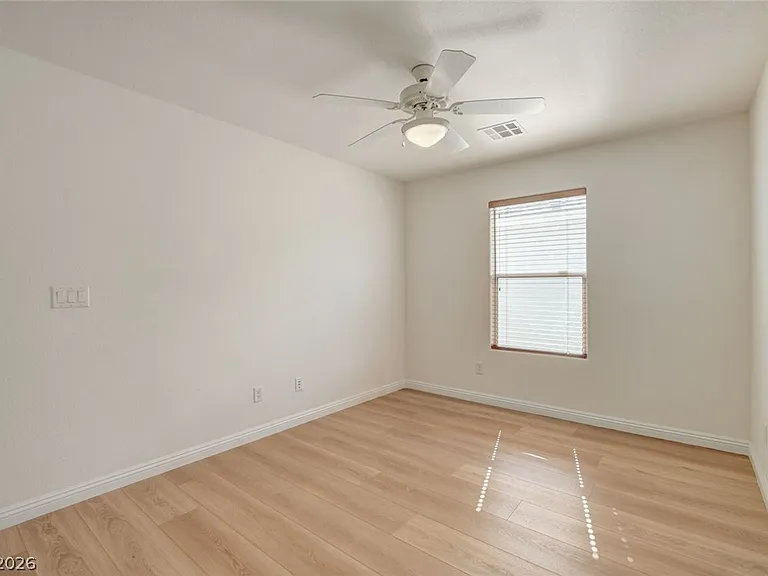 10808 Wallflower Ave — Photo 16