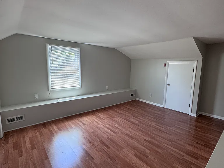 736 Savin Ave #2 — Photo 3