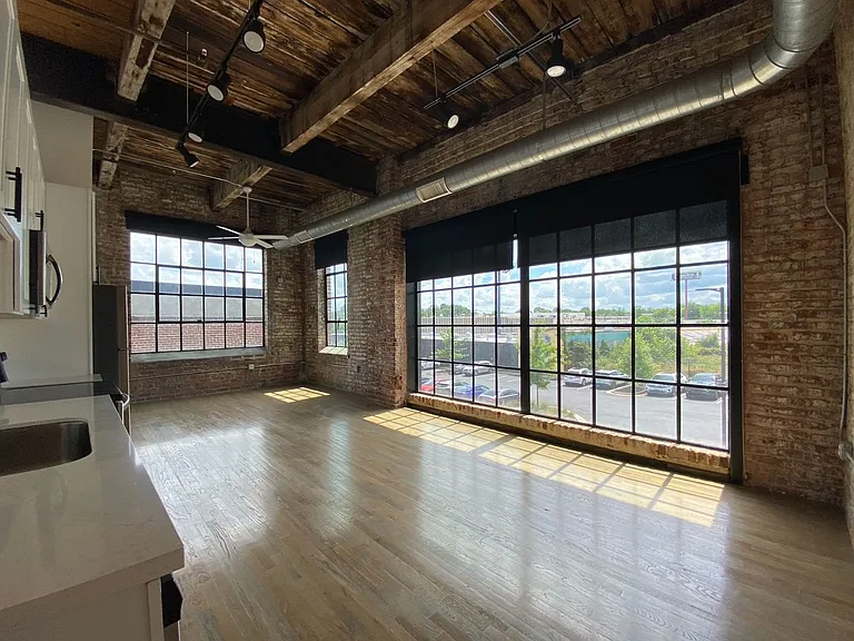 Lofts At Abrams Fixtures — Photo 49