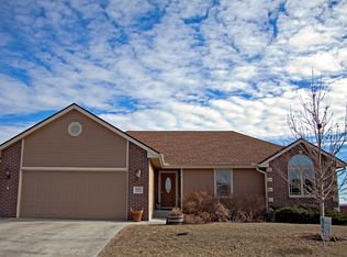 4155 Taneil Dr, Manhattan, KS 66502