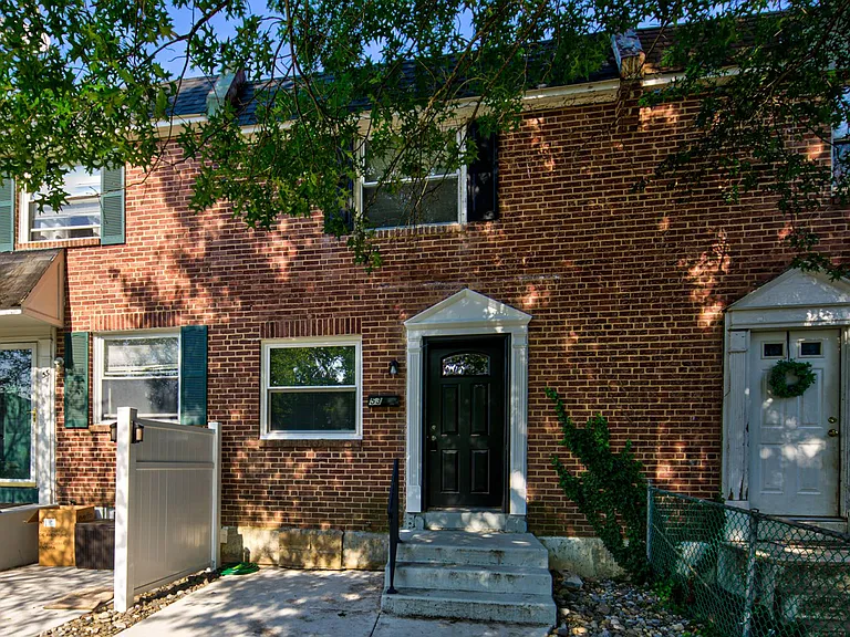 53 Madison Dr — Photo 19