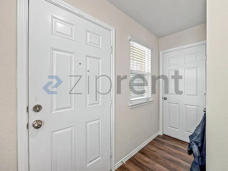 10334 Glimmer — Photo 4