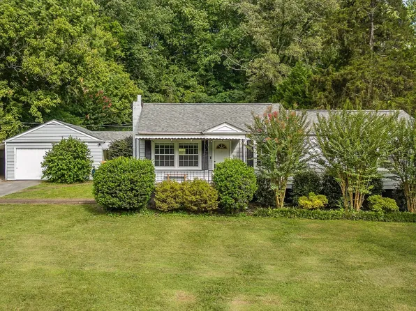 620 Lullwater Rd, Chattanooga, TN 37405