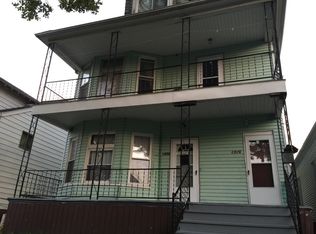 2978 Roosevelt St, Hamtramck, MI 48212
