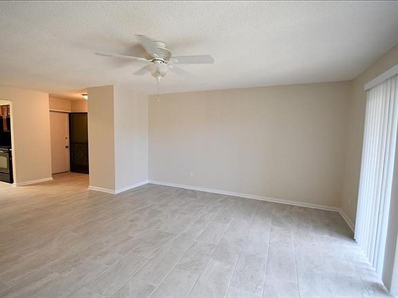 5th image of 600 Domenico Cir Unit E6