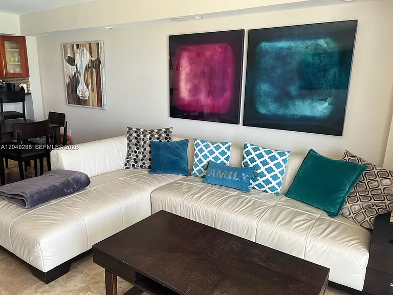 5701 Collins Ave #302 — Photo 9