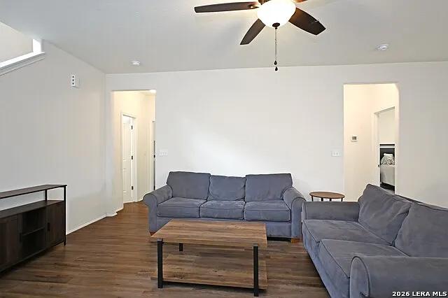 138 Buttercup Bnd — Photo 6