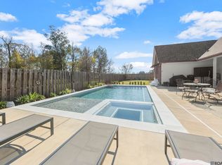 8510 Ormand Dr, Zachary, LA 70791