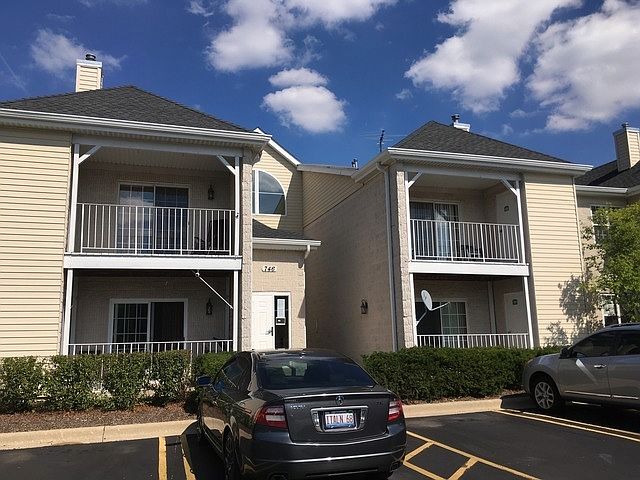 1st image of 746 N Gary Ave Unit 208