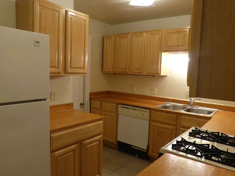 3417 Race St — Photo 9