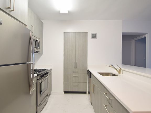 Pelham Parkway Terrace - Kitchen - MAT-05N