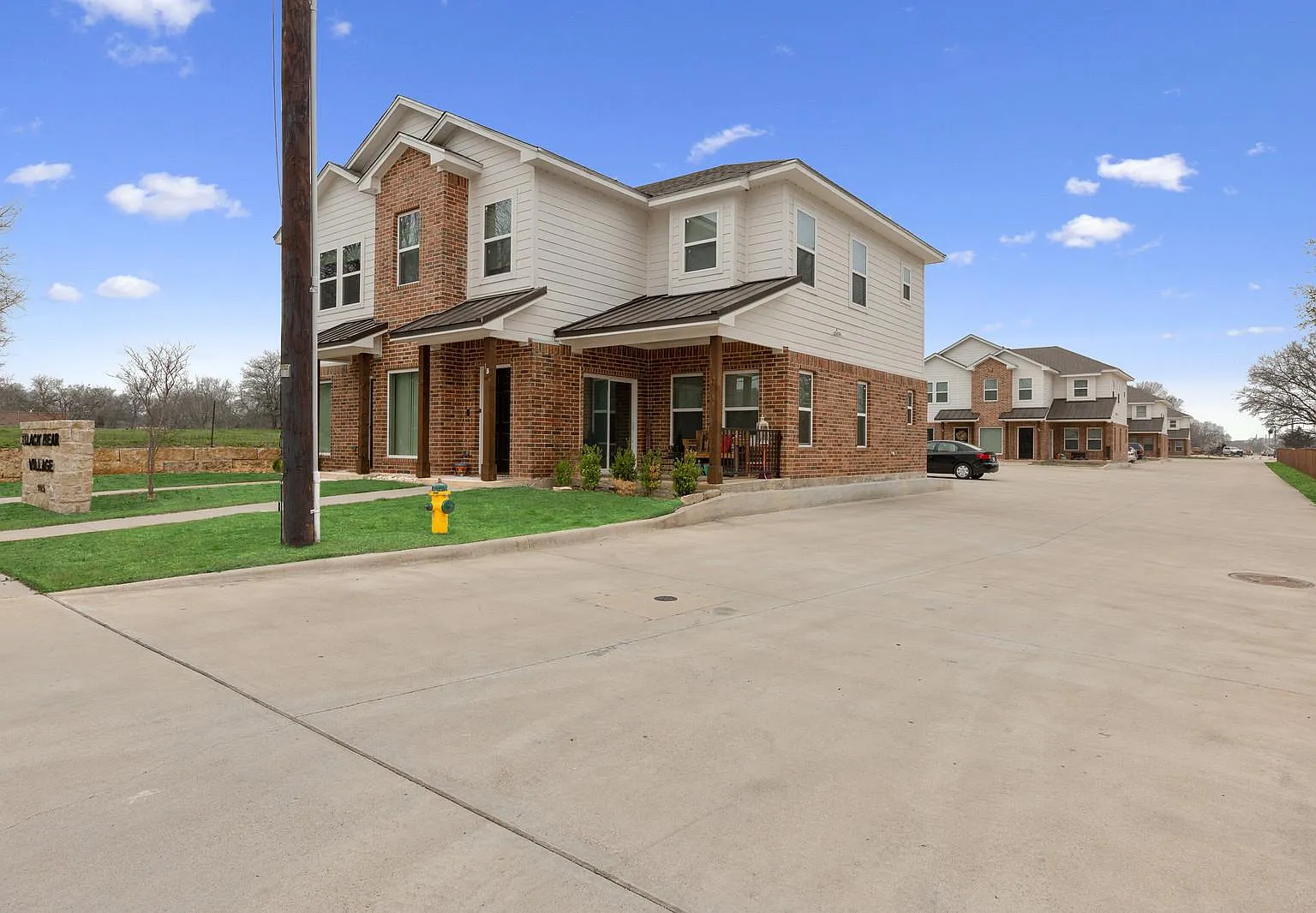 115 Garden Dr — Photo 2