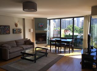 1309 N Wells St APT 504, Chicago, IL 60610