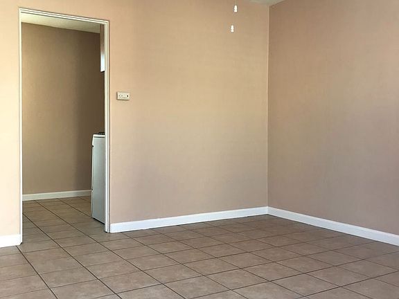 4th image of 252 22nd St